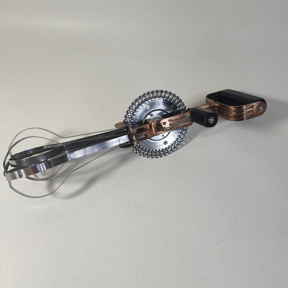 Ekco Hand Held Stainless Steel Mixer Manual Rotary Egg Beater Wood Vtg USA
